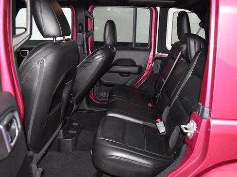 Used 2021 Jeep Wrangler Unlimited Sahara image 29