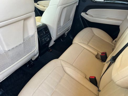 Used 2019 Mercedes-Benz GLS 450 4MATIC image 11