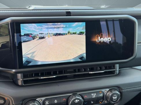 New 2026 Jeep Gladiator Sport AWD/4WD image 23