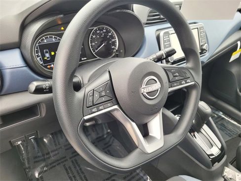New 2025 Nissan Versa SV image 7