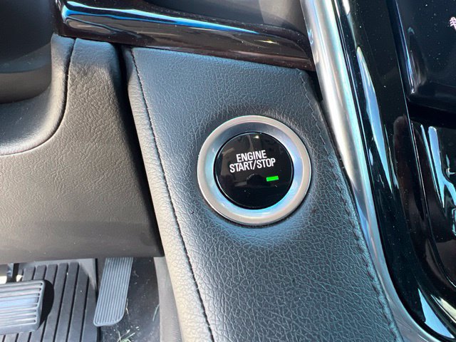 Used 2019 Cadillac Escalade Luxury AWD/4WD image 34