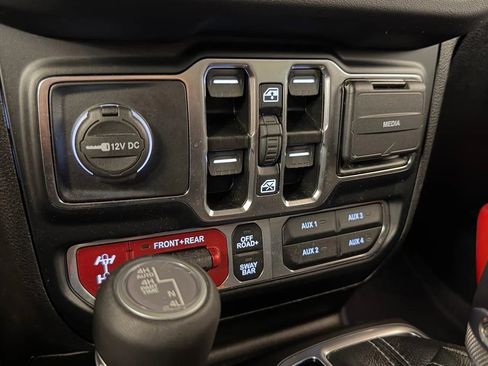 Used 2024 Jeep Wrangler Unlimited Rubicon 392 AWD/4WD image 28