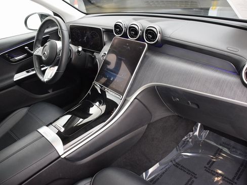 Used 2023 Mercedes-Benz GLC 300 image 15