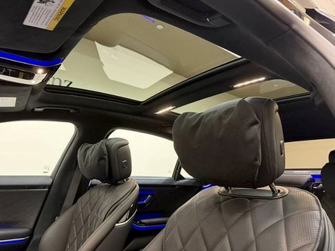 Used 2025 Mercedes-Benz S 580 4MATIC Sedan image 20
