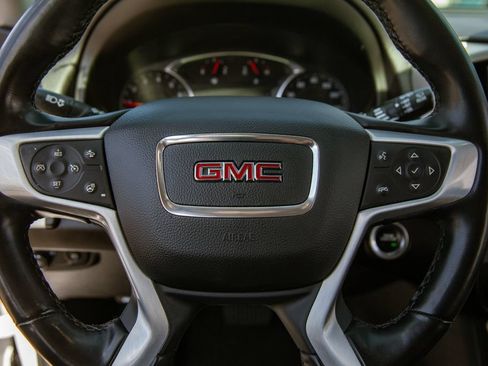 Used 2023 GMC Terrain SLT AWD/4WD image 16