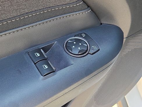 Used 2025 Ford Mustang Coupe RWD image 19