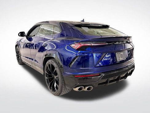 Used 2021 Lamborghini Urus AWD/4WD image 3