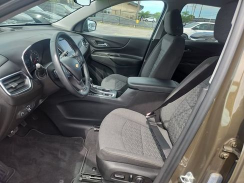 Used 2024 Chevrolet Equinox LT FWD image 9