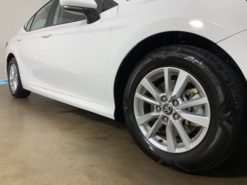Used 2025 Toyota Camry LE image 37