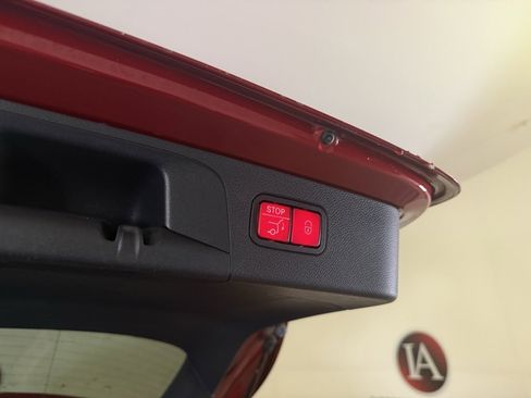 Used 2017 Mercedes-Benz GLC 300 GLC 300 image 37