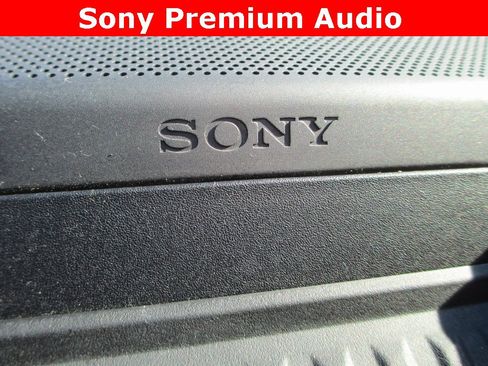 Used 2016 Ford F150 Lariat w/ Equipment Group 501A Mid image 18