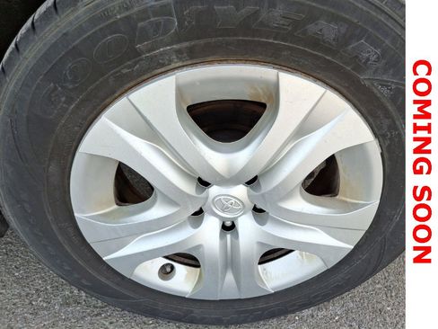 Used 2014 Toyota RAV4 LE image 9