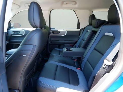 Used 2025 Ford Bronco Sport Outer Banks w/ Sasquatch Outer Banks Package AWD/4WD image 11