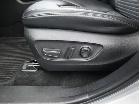 Used 2024 Toyota Highlander XSE image 13