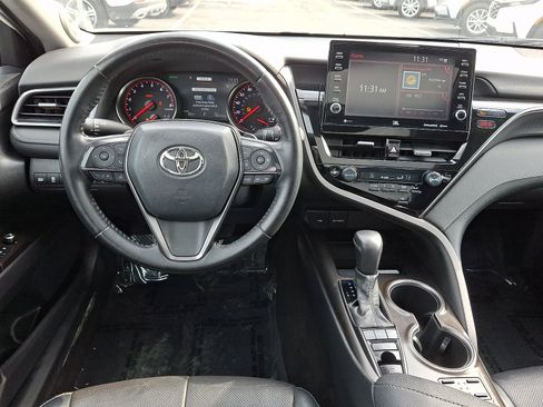 Used 2021 Toyota Camry XSE w/ Navigation Package image 10