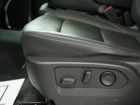 Used 2022 GMC Sierra 1500 SLT w/ X31 Off-Road Package image 16