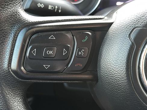 Used 2019 Jeep Wrangler Unlimited Sport image 16