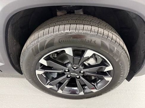 New 2026 Chevrolet Equinox RS image 4