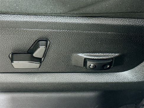 Used 2022 RAM 3500 Big Horn w/ Level A Equipment Group image 20