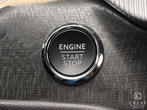 Used 2025 Ford Explorer Platinum w/ Ultimate Package AWD/4WD image 20