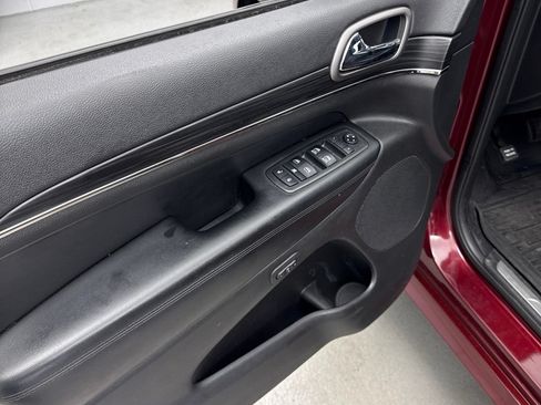 Used 2019 Jeep Grand Cherokee Limited X AWD/4WD image 13