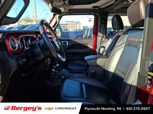 Used 2021 Jeep Wrangler Rubicon w/ Uconnect 4C Nav & Sound Group AWD/4WD image 16