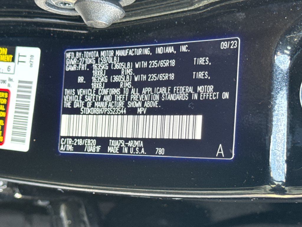 Used 2023 Toyota Highlander XLE AWD/4WD image 50