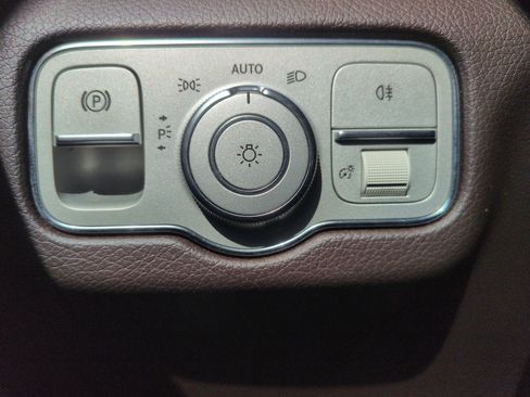 Used 2020 Mercedes-Benz GLS 450 4MATIC image 16