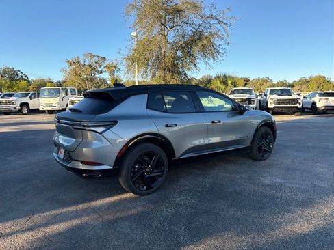 New 2026 Chevrolet Equinox EV RS image 13