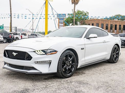 Used 2020 Ford Mustang GT Premium RWD image 9