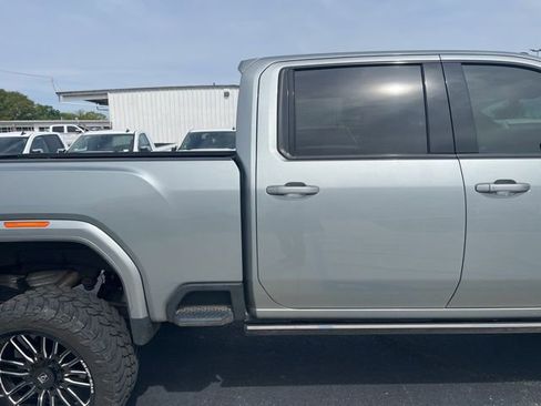 Used 2024 GMC Sierra 2500 Denali Ultimate image 5