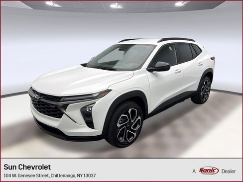 New 2025 Chevrolet Trax RS image 1