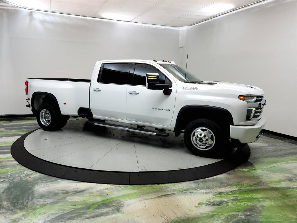 Used 2021 Chevrolet Silverado 3500 High Country AWD/4WD image 3