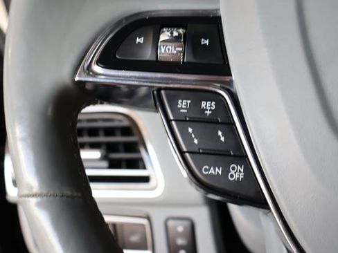 Used 2020 Lincoln Navigator Reserve RWD image 30