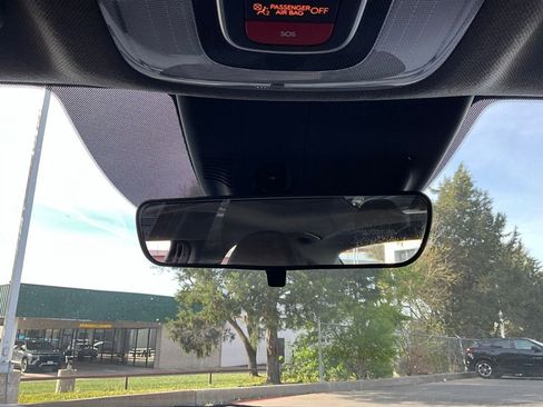 Used 2025 Hyundai Elantra SEL image 16