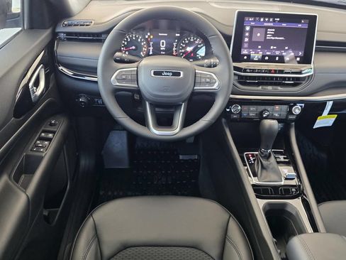 New 2026 Jeep Compass Latitude AWD/4WD image 11