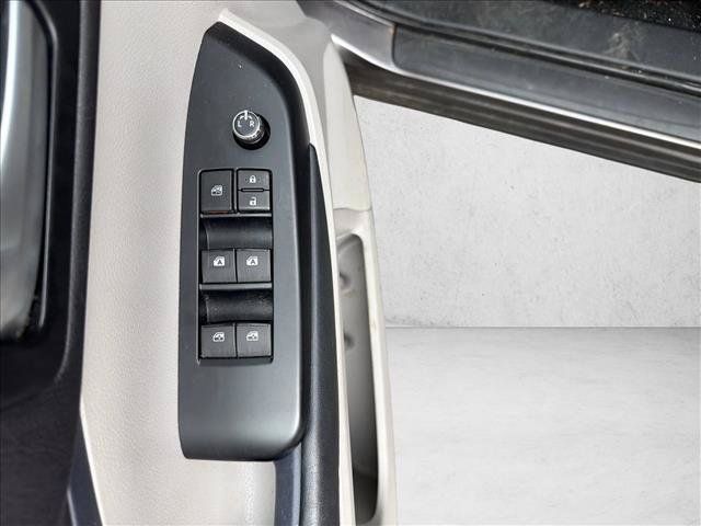 Used 2014 Toyota Highlander XLE AWD/4WD image 12