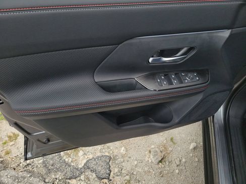 New 2026 Nissan Kicks SR FWD image 22