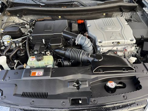 Used 2018 Mitsubishi Outlander SEL image 20