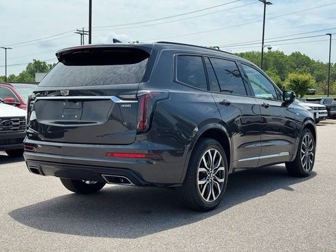Used 2023 Cadillac XT6 Sport w/ Technology Package AWD/4WD image 12
