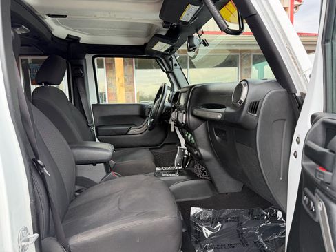 Used 2017 Jeep Wrangler Unlimited Sport w/ Quick Order Package 24S image 22