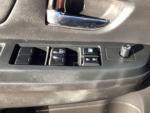 Used 2013 Subaru Crosstrek 2.0i Limited image 27