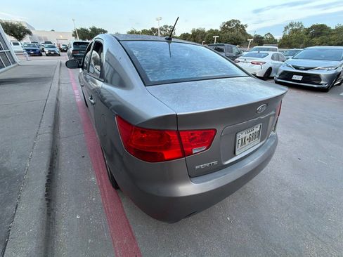 Used 2011 Kia Forte EX FWD image 7
