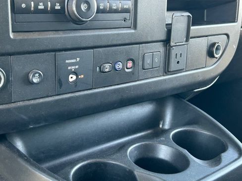 Used 2019 Chevrolet Express 3500 LT w/ LT Preferred Equipment Group RWD image 32
