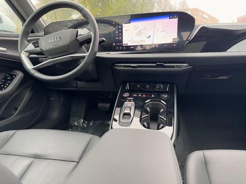 Used 2025 Audi A5 2.0T Premium w/ Convenience Package image 11