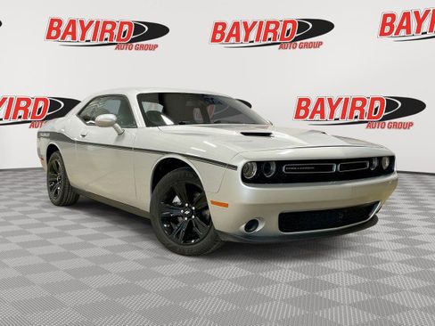 Used 2023 Dodge Challenger SXT RWD image 1