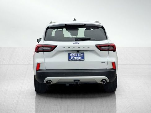 Certified 2023 Ford Escape SE w/ PHEV Premium Package image 5
