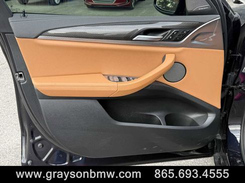 Used 2025 BMW X4 M40i w/ Premium Package image 13