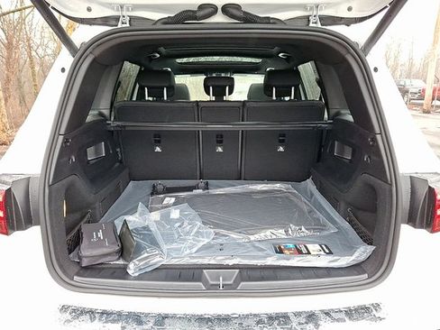 Used 2026 Mercedes-Benz GLB 250 4MATIC image 23