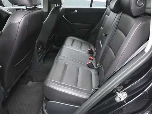 Used 2017 Volkswagen Tiguan S AWD/4WD image 23